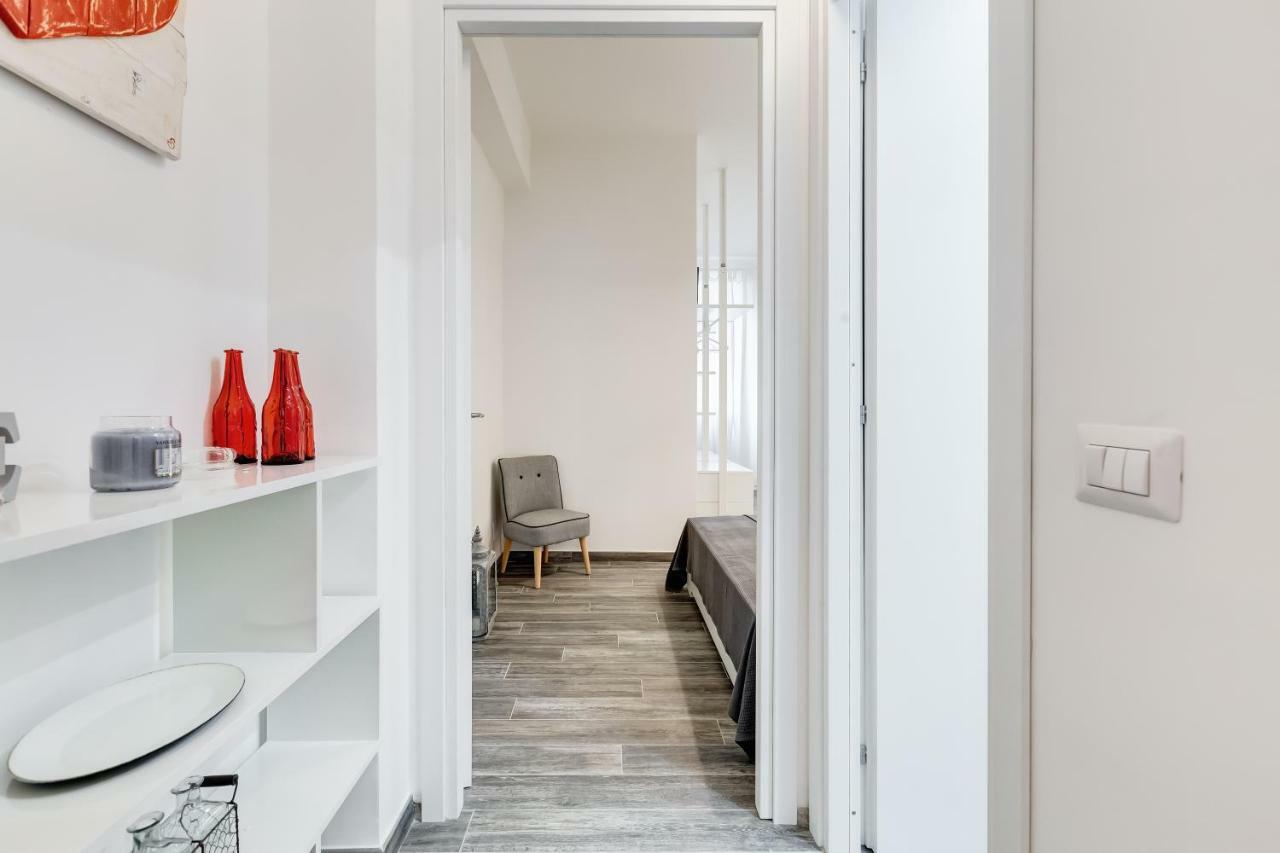 The Miki House * Rom